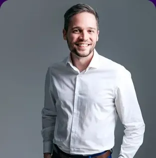 Dr. Luciano Moura de Assunção